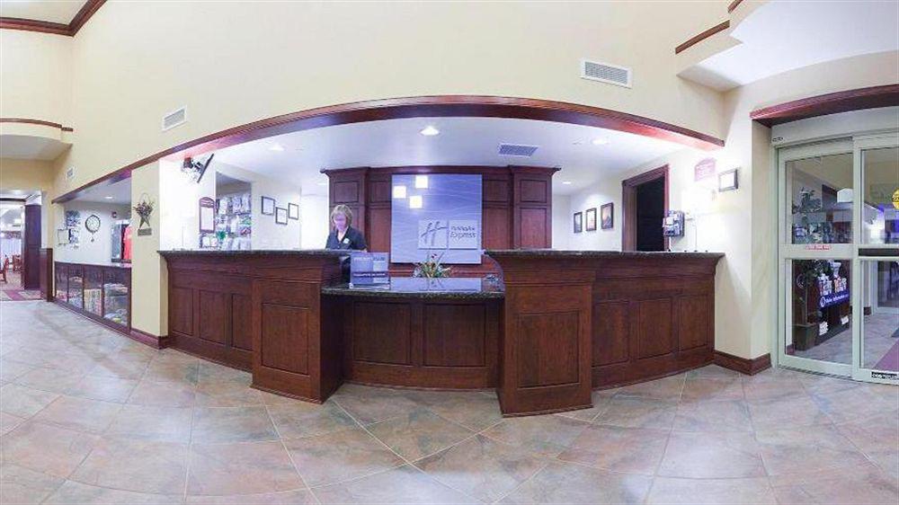 Holiday Inn Express & Suites Wausau By Ihg Weston Exteriör bild
