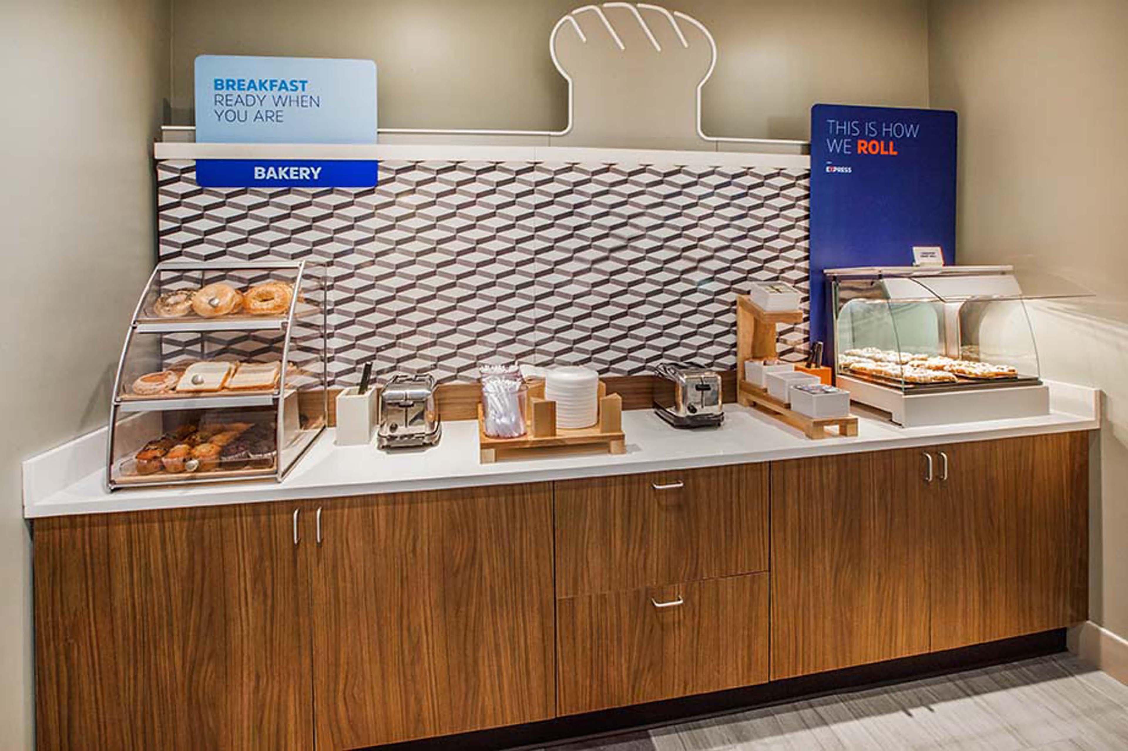 Holiday Inn Express & Suites Wausau By Ihg Weston Exteriör bild