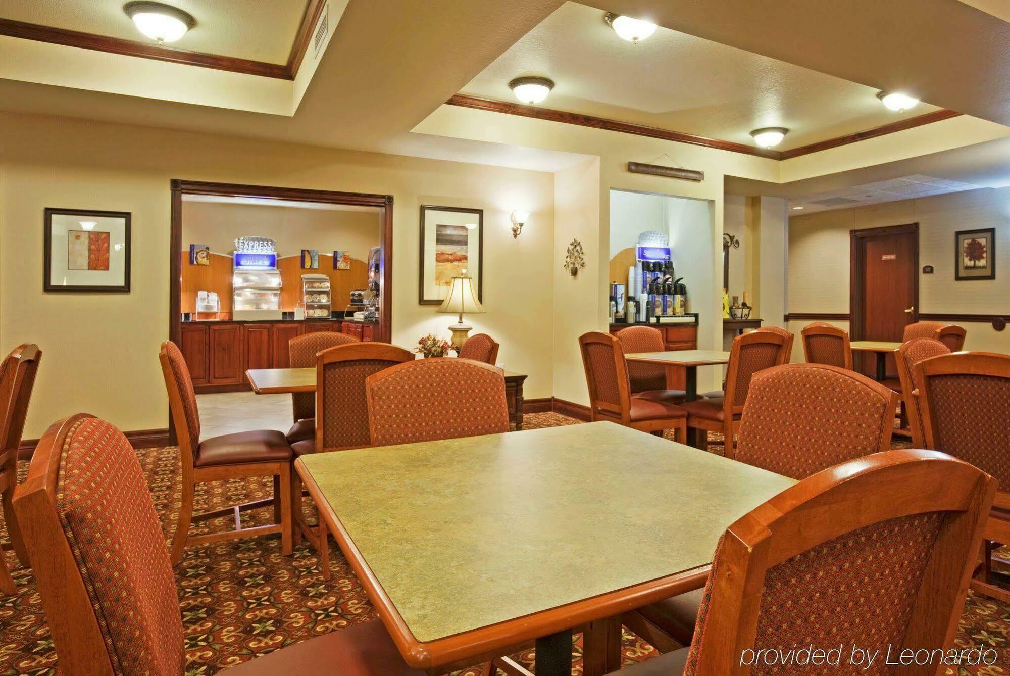 Holiday Inn Express & Suites Wausau By Ihg Weston Exteriör bild